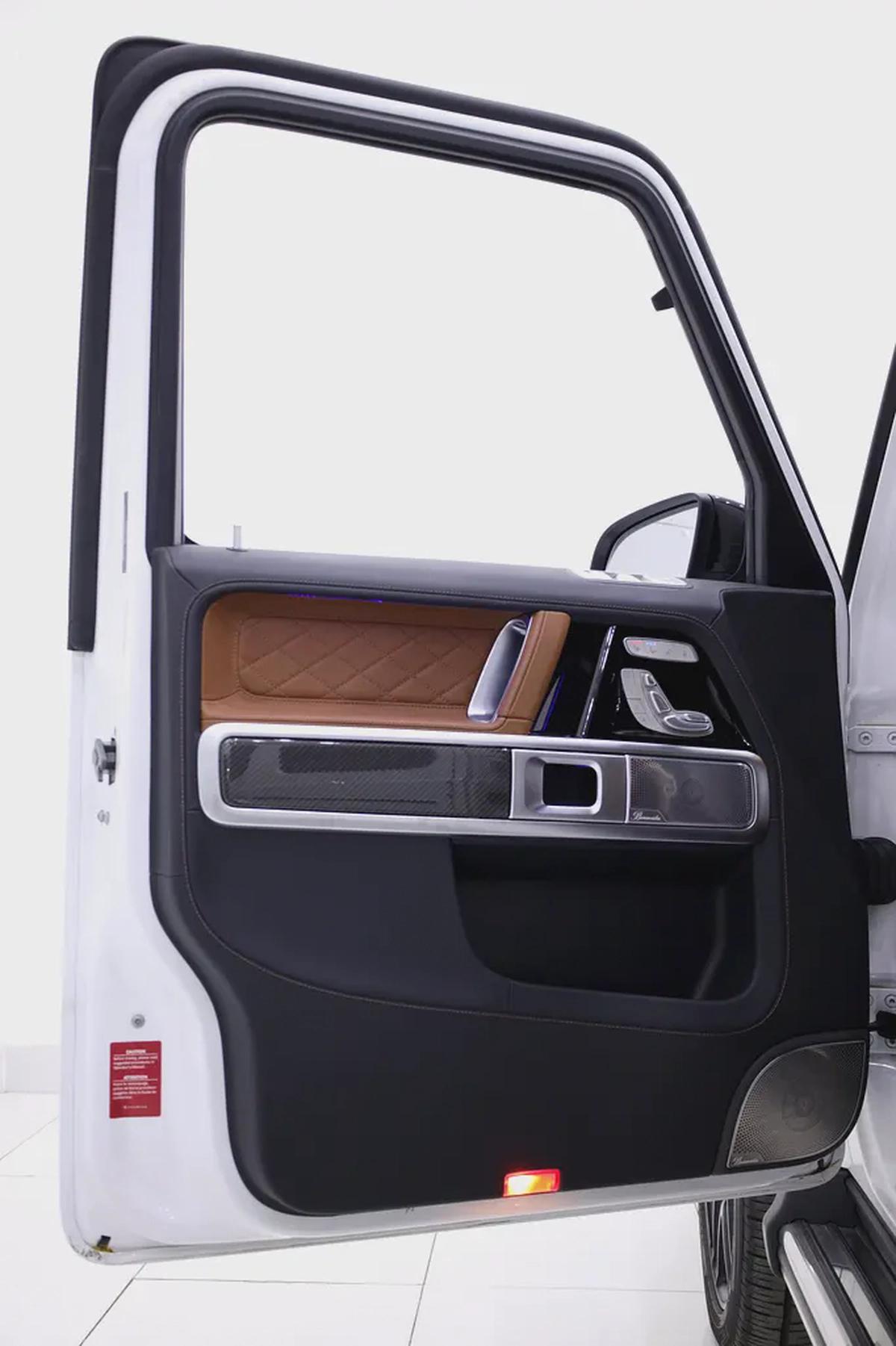 G 63 AMG MANUFAKTUR EDITION NIGHT PACKAGE + CARBON INTERIOR + FULLY LOADED-6-6