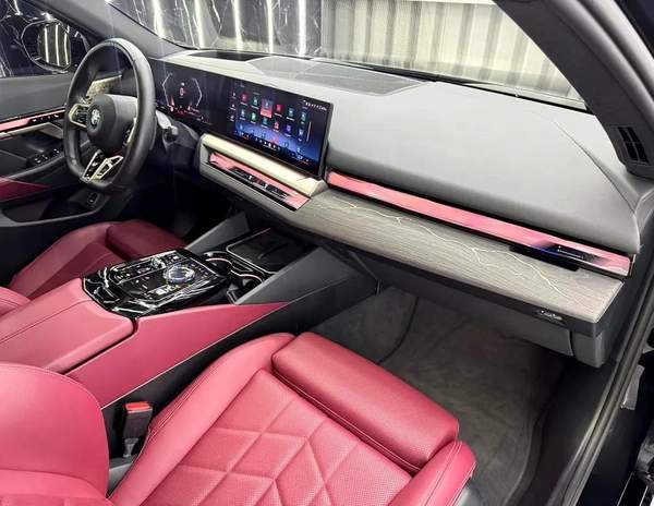 GCC Specs | Original Paint | AGMC Warranty Package 2029 | AGMC Service Contract 2029