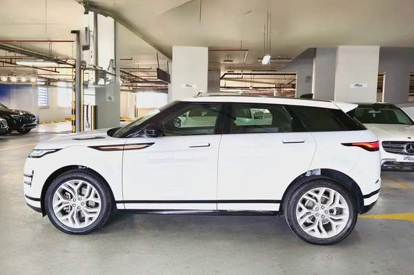 LIKE NEW R-Dynamic HSE 2022 - GCC Specs