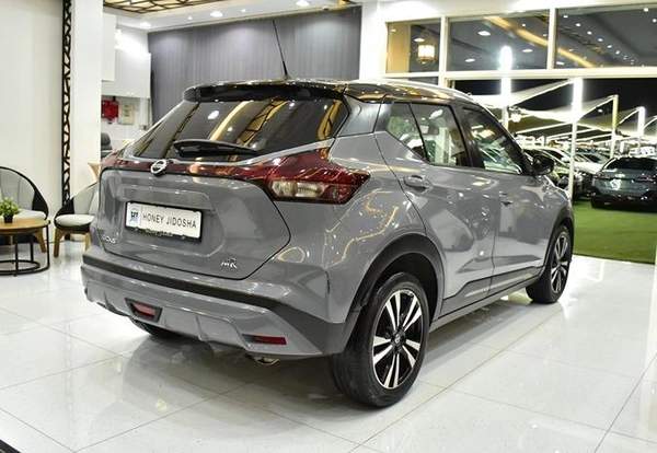 Nissan Kicks ( 2022 Model ) in Grey Color GCC Specs