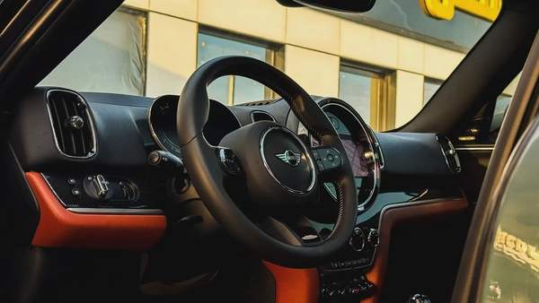 MINI Countryman S JCW Kit Agency Warranty Full Service History 2024 GCC 2.0L Turbo