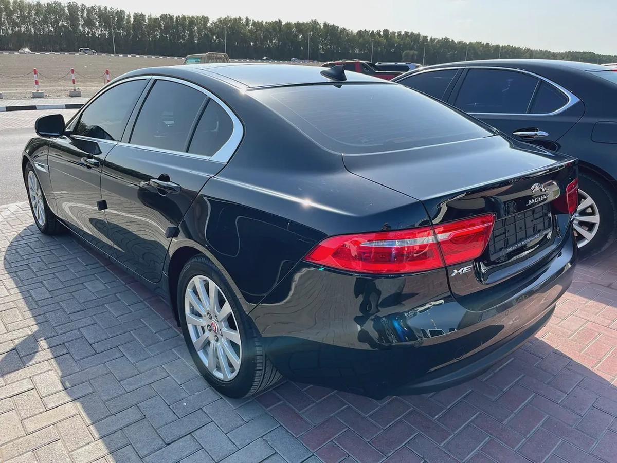 Jaguar XE Limited Edition-4-4