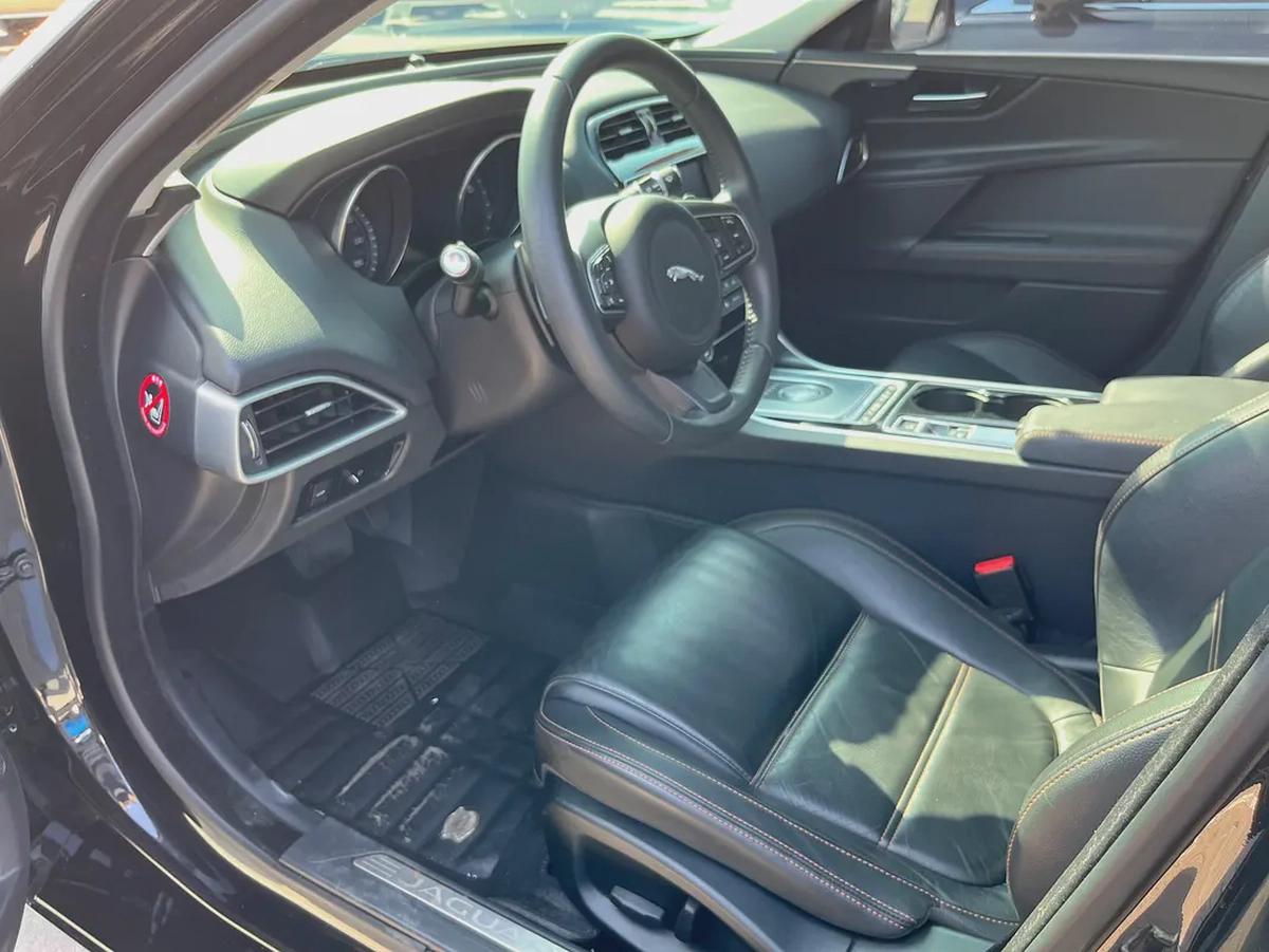 Jaguar XE Limited Edition-7-7