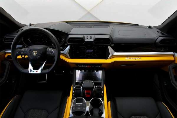 2025 LAMBORGHINI URUS SE - BRAND NEW - FULLY LOADED - LOCAL REGISTRATION
