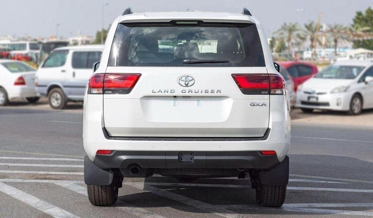 Toyota Land Cruiser LC300 GXR 3.3D AT MY2024 – WHITE-4-4