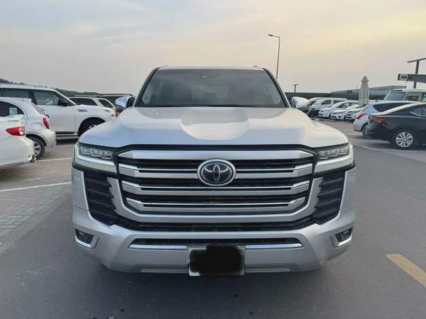 Toyota Land Cruiser 4.0L, 2022, GCC Specs - Pristine Condition