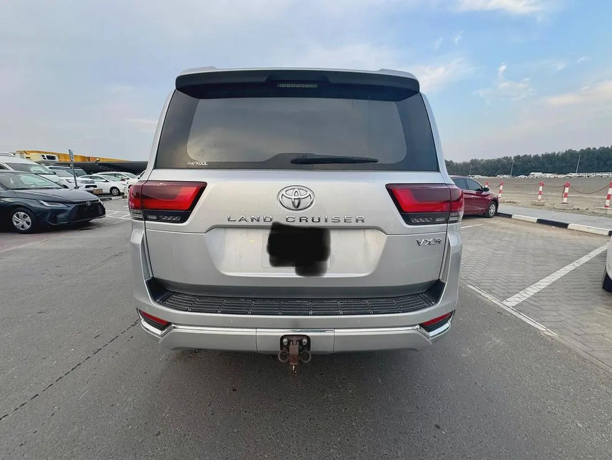 Toyota Land Cruiser 4.0L, 2022, GCC Specs - Pristine Condition-8-8