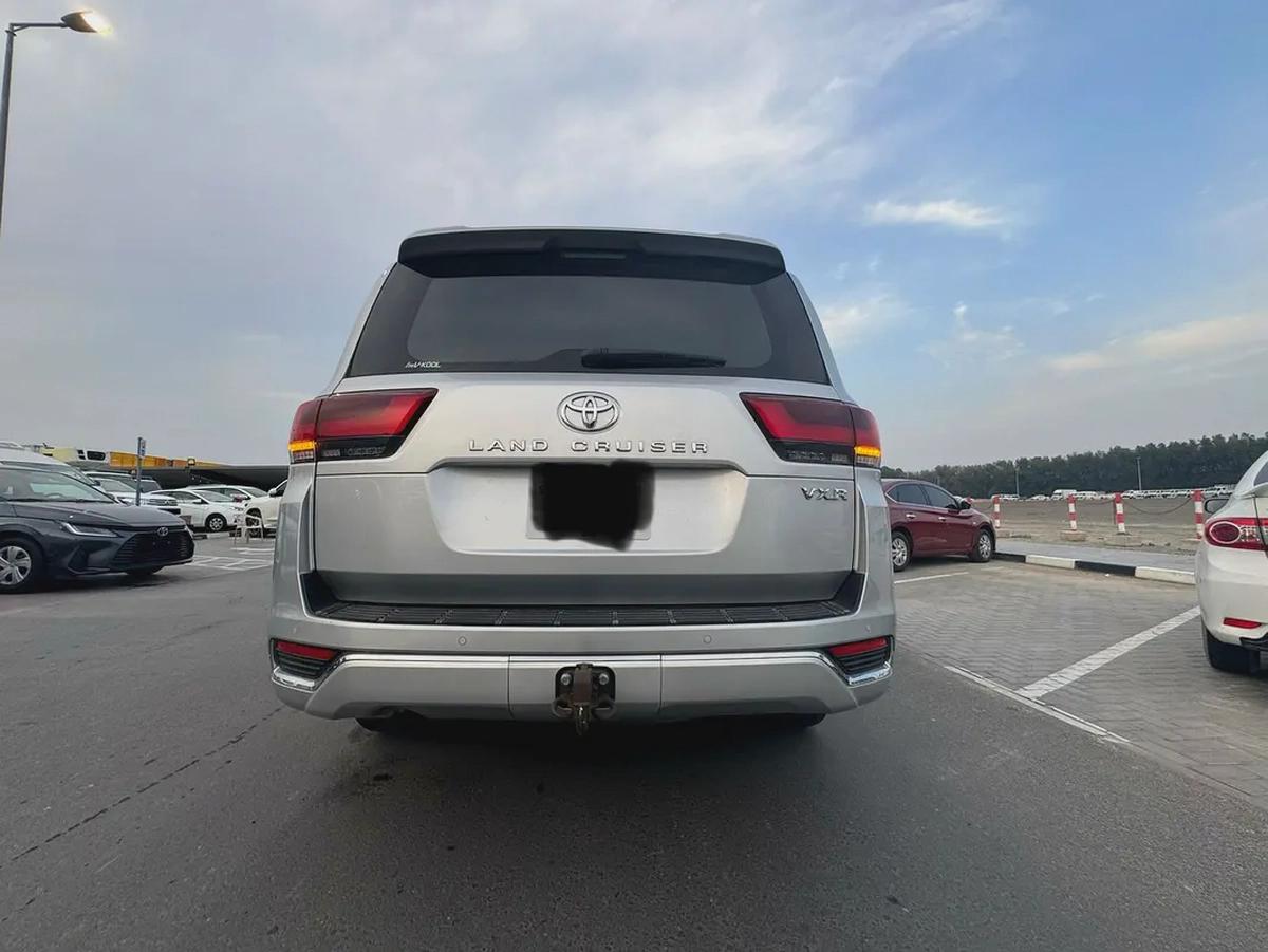 Toyota Land Cruiser 4.0L, 2022, GCC Specs - Pristine Condition-9-9