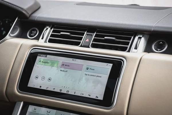 2018 | GCC Range Rover Vogue V6 HSE | Black | Low Mileage | Full service history