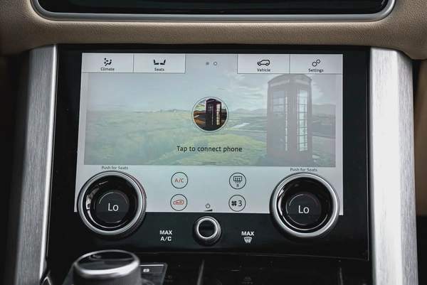 2018 | GCC Range Rover Vogue V6 HSE | Black | Low Mileage | Full service history