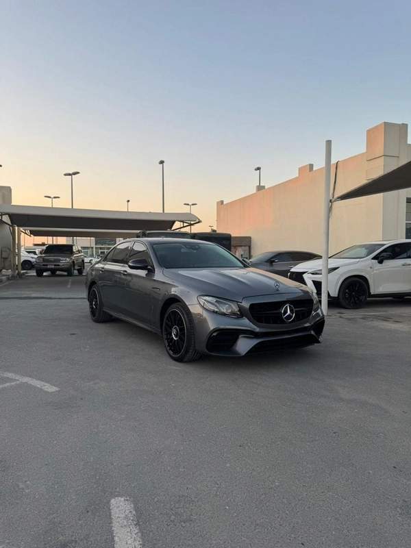 Mercedes-Benz E300 MERCEDES AMG E300 KIT 63 MY2019