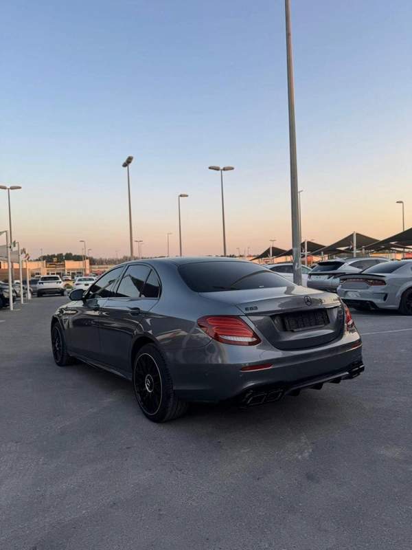 Mercedes-Benz E300 MERCEDES AMG E300 KIT 63 MY2019
