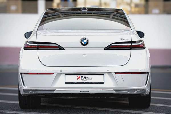 2024 | BMW 740i White GCC | Service Warranty from AGMC