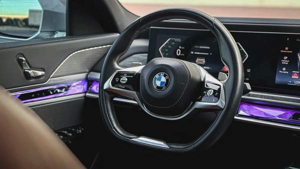 2024 | BMW 740i White GCC | Service Warranty from AGMC