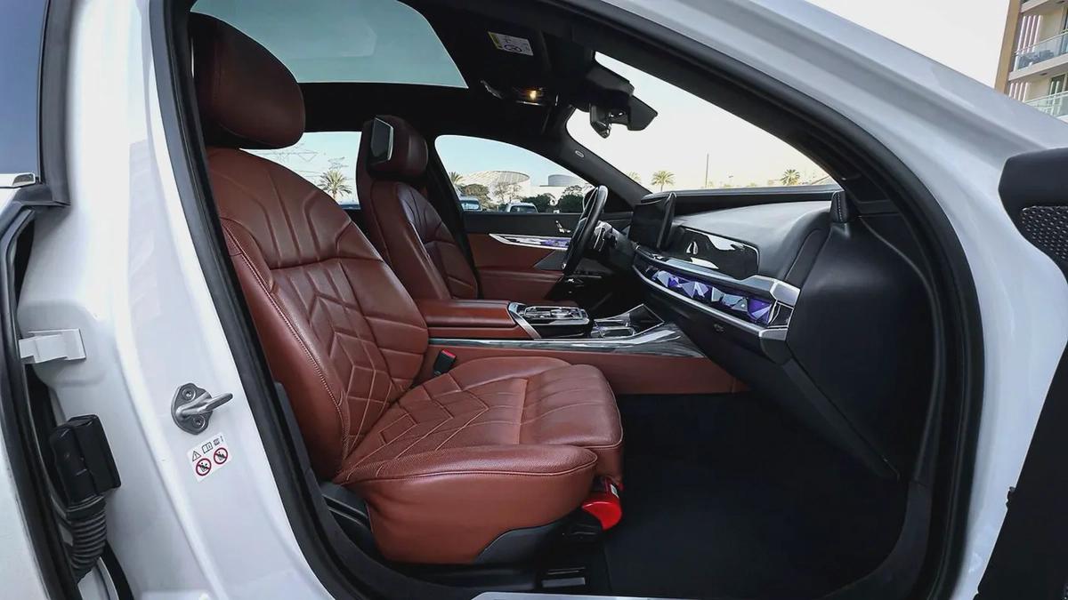 2024 | BMW 740i White GCC | Service Warranty from AGMC-19-19