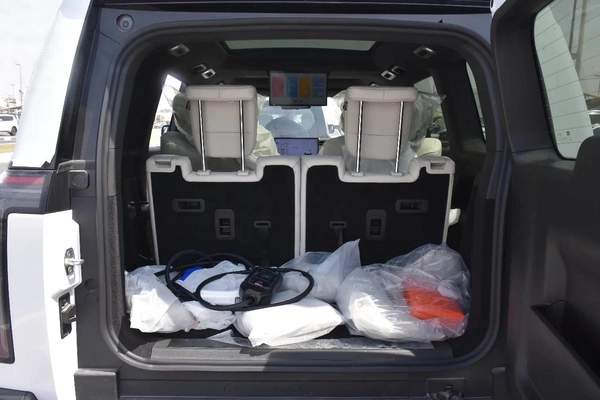 ROX 01 VIP SEATS WHITE INT 2025 | WHITE