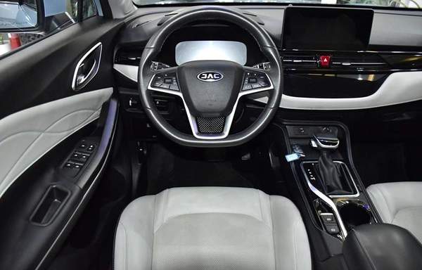 JAC JS4 1.5T ( 2023 Model ) in Blue Color GCC Specs
