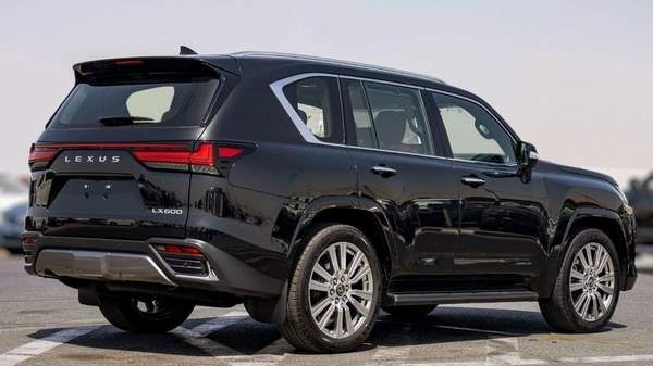 Lexus LX 600 LEXUS LX600 VIP 3.5P AT MY2024 – BLACK