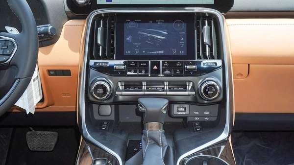 Lexus LX600 3.5L V6