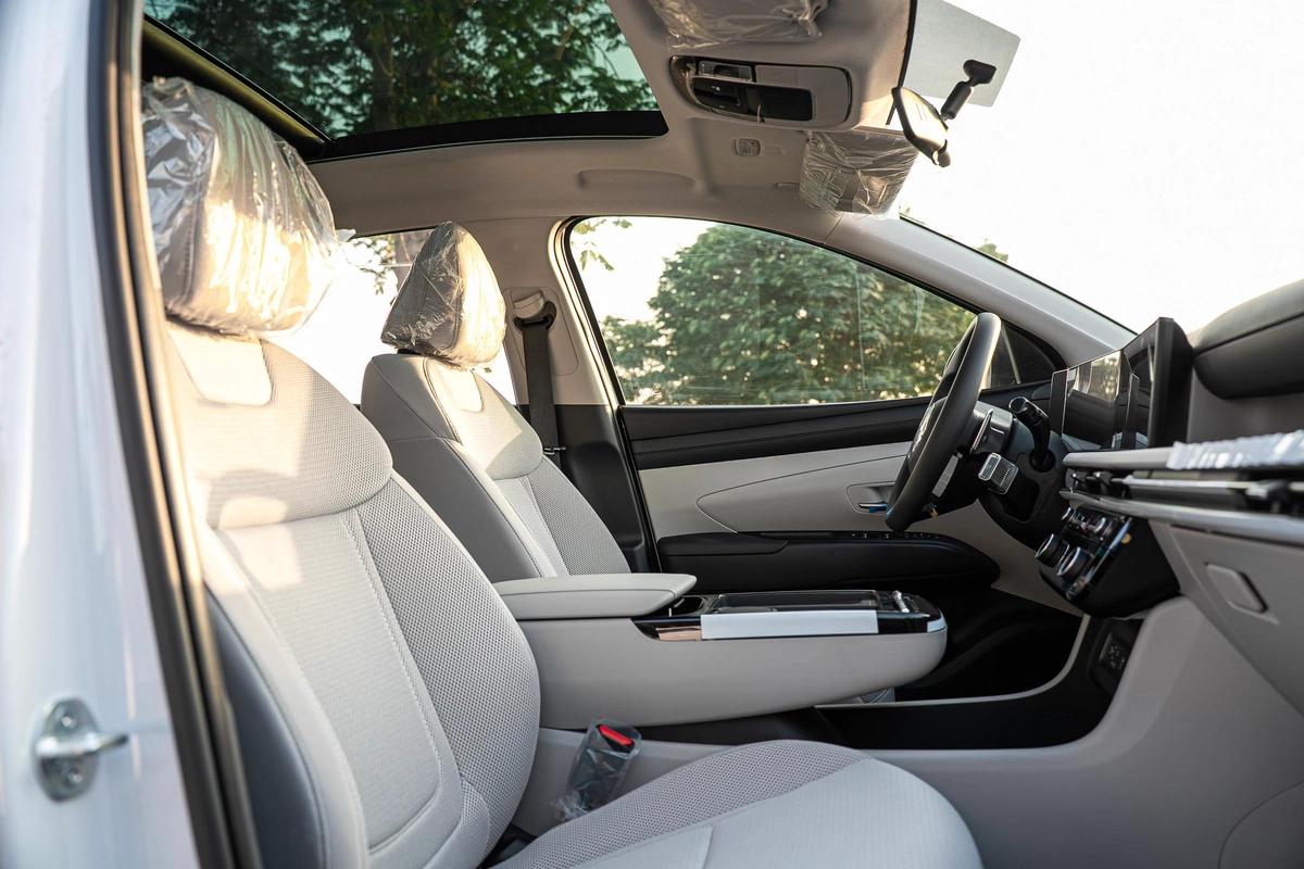 Hyundai Tucson 2025 | GCC | Panoramic Roof | Immediate Delivery | Best Price UAE-18-18