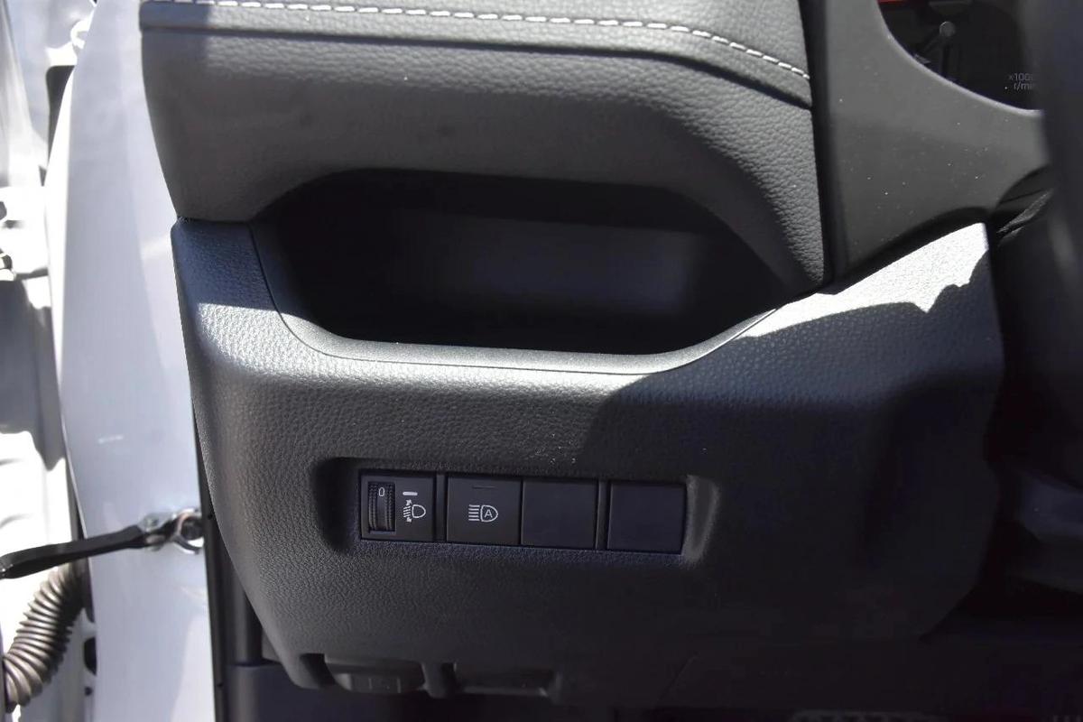 RAV4 URBAN EDITION NEW 2025 | WHITE-7-7