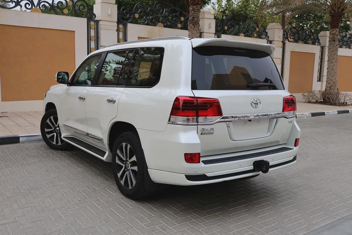 TOYOTA LAND CRUISER-GXR GRAND TOURING-2019-148000KM-GCC SPECS-EXCELLENT CONDITION-2-2