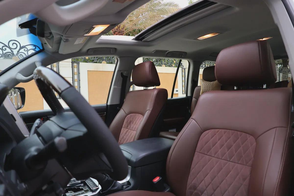 TOYOTA LAND CRUISER-GXR GRAND TOURING-2019-148000KM-GCC SPECS-EXCELLENT CONDITION-9-9