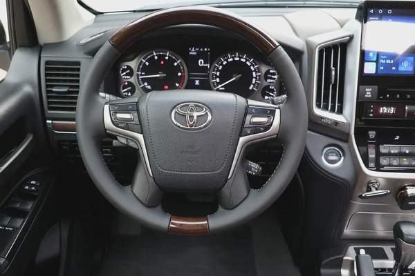 TOYOTA LAND CRUISER-GXR GRAND TOURING-2019-148000KM-GCC SPECS-EXCELLENT CONDITION