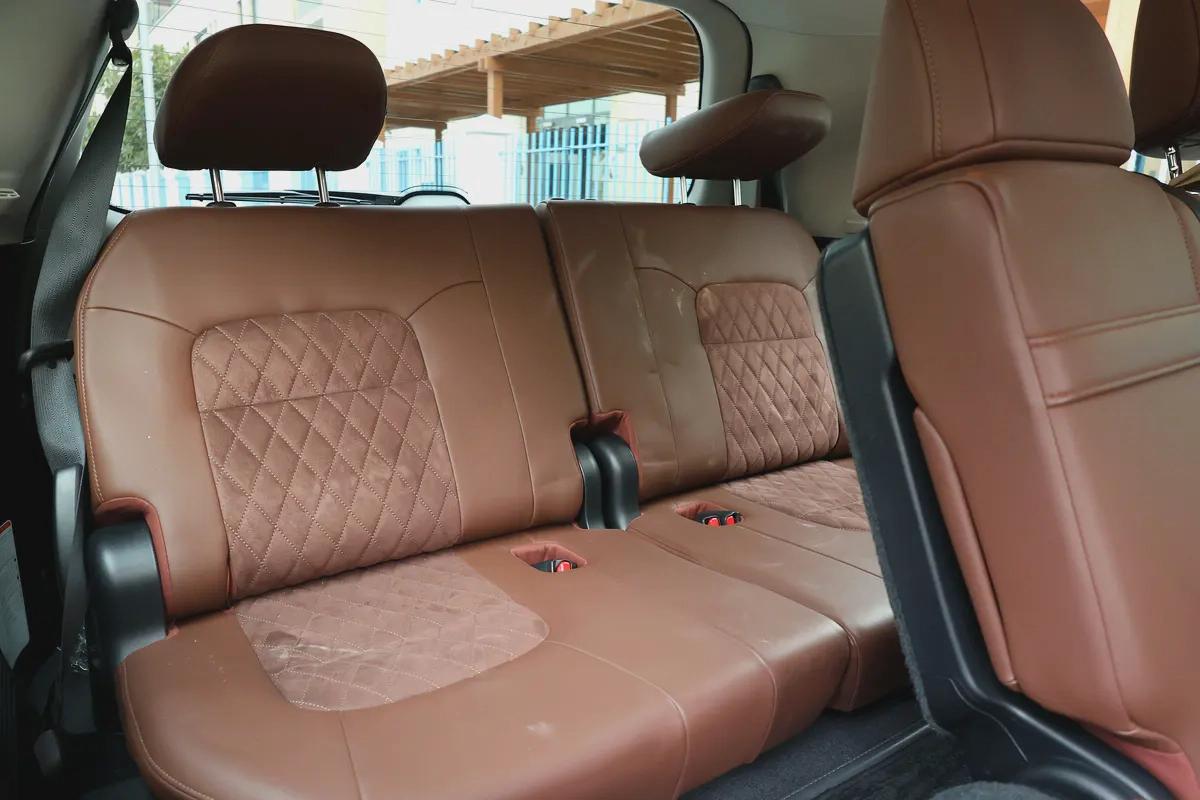 TOYOTA LAND CRUISER-GXR GRAND TOURING-2019-148000KM-GCC SPECS-EXCELLENT CONDITION-19-19