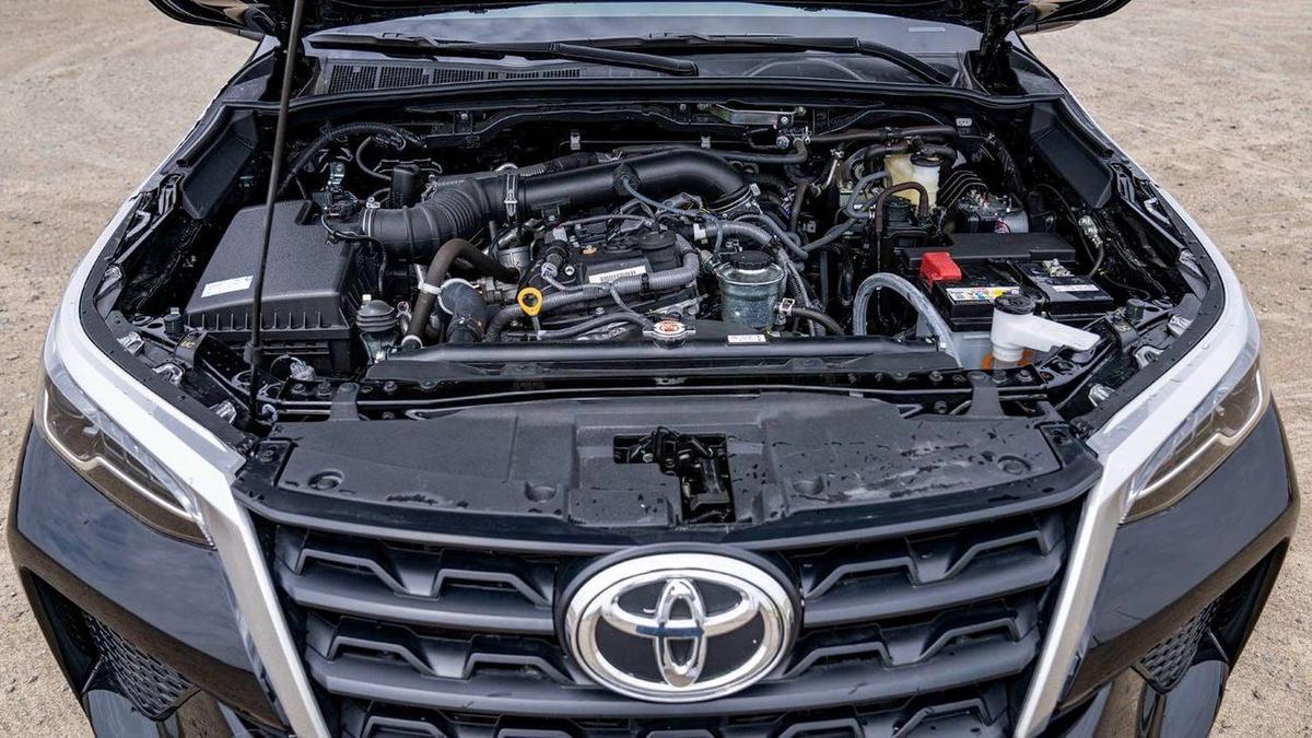 Toyota Fortuner Toyota Fortuner 2.7L Petrol 4X4 MY2025-11-11
