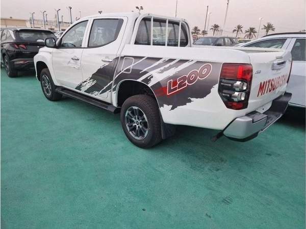 Mitsubishi L200 L200 DIESEL 4WD Manual Full option