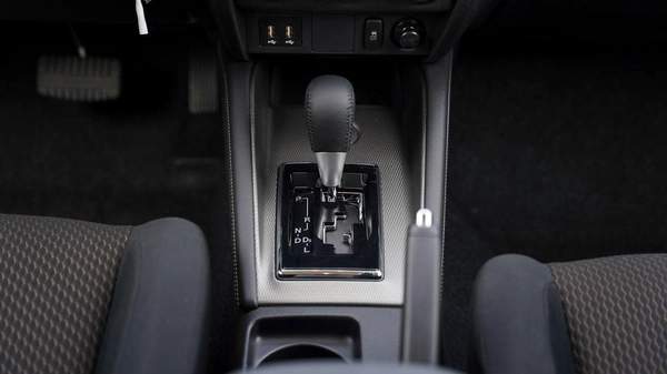 Mitsubishi ASX Brand New Mitsubishi ASX Basic GLX 2026 Export 2.0 2WD Petrol A/T|White/Black|ASX-BASIC-AW-26|