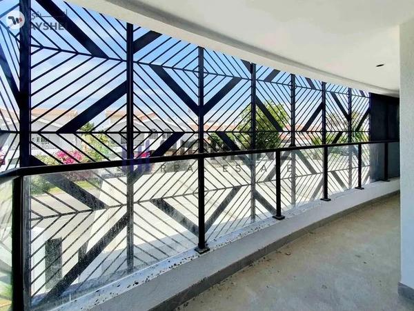 Exclusive 4-Bedroom Luxury Villa Near the Beach