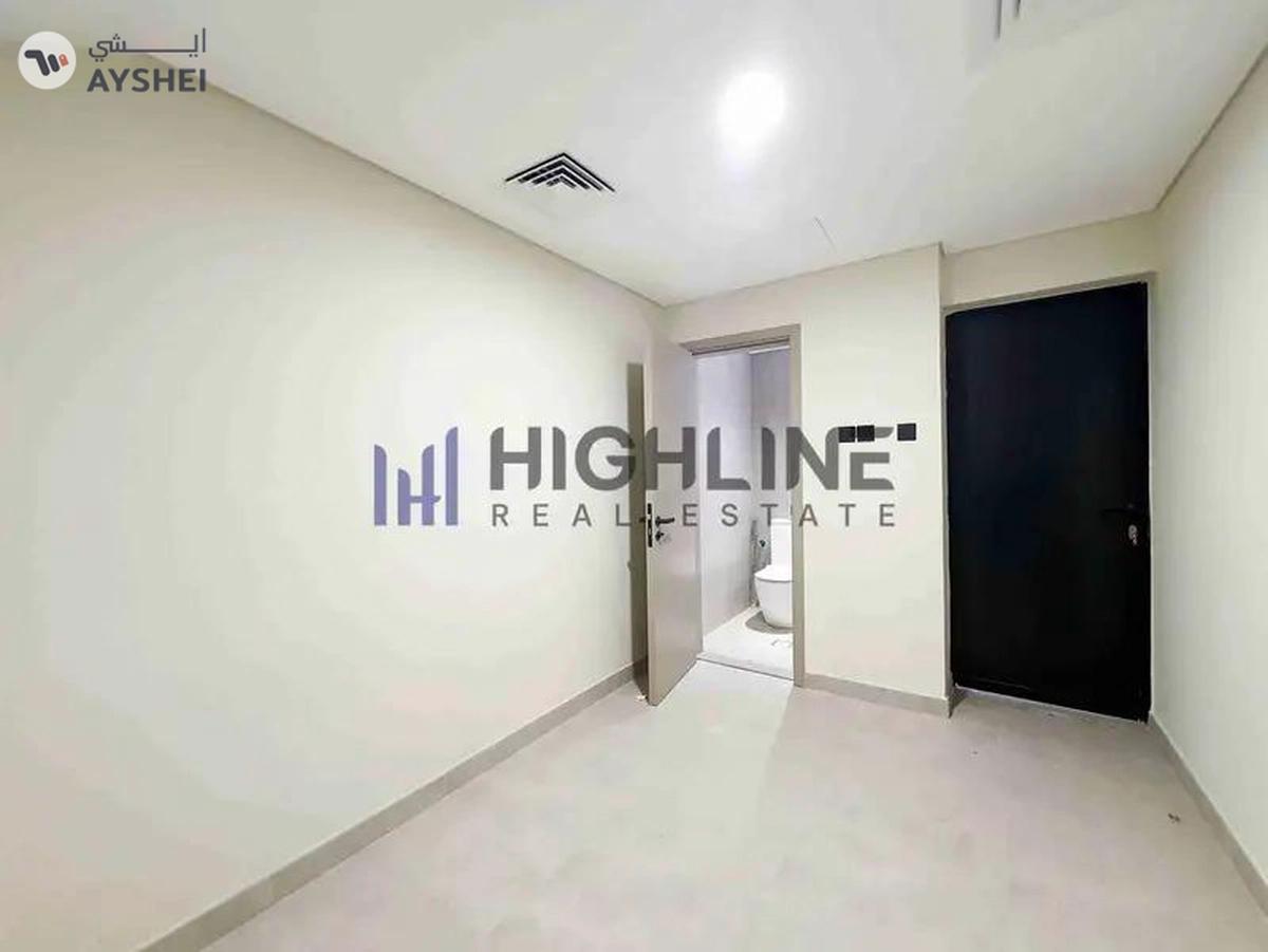 Exclusive 4-Bedroom Luxury Villa Near the Beach-3-3