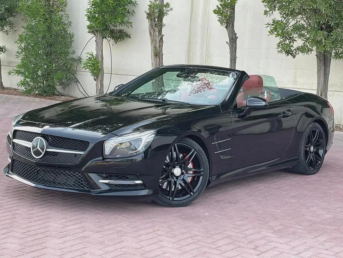 MERCEDES BENZ SL500-2016-( HARD TOP CONVERTIBLE )-135000KM-GCC SPECS-EXCELLENT CONDITION-1-1