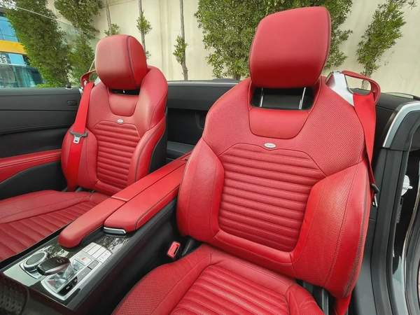 MERCEDES BENZ SL500-2016-( HARD TOP CONVERTIBLE )-135000KM-GCC SPECS-EXCELLENT CONDITION