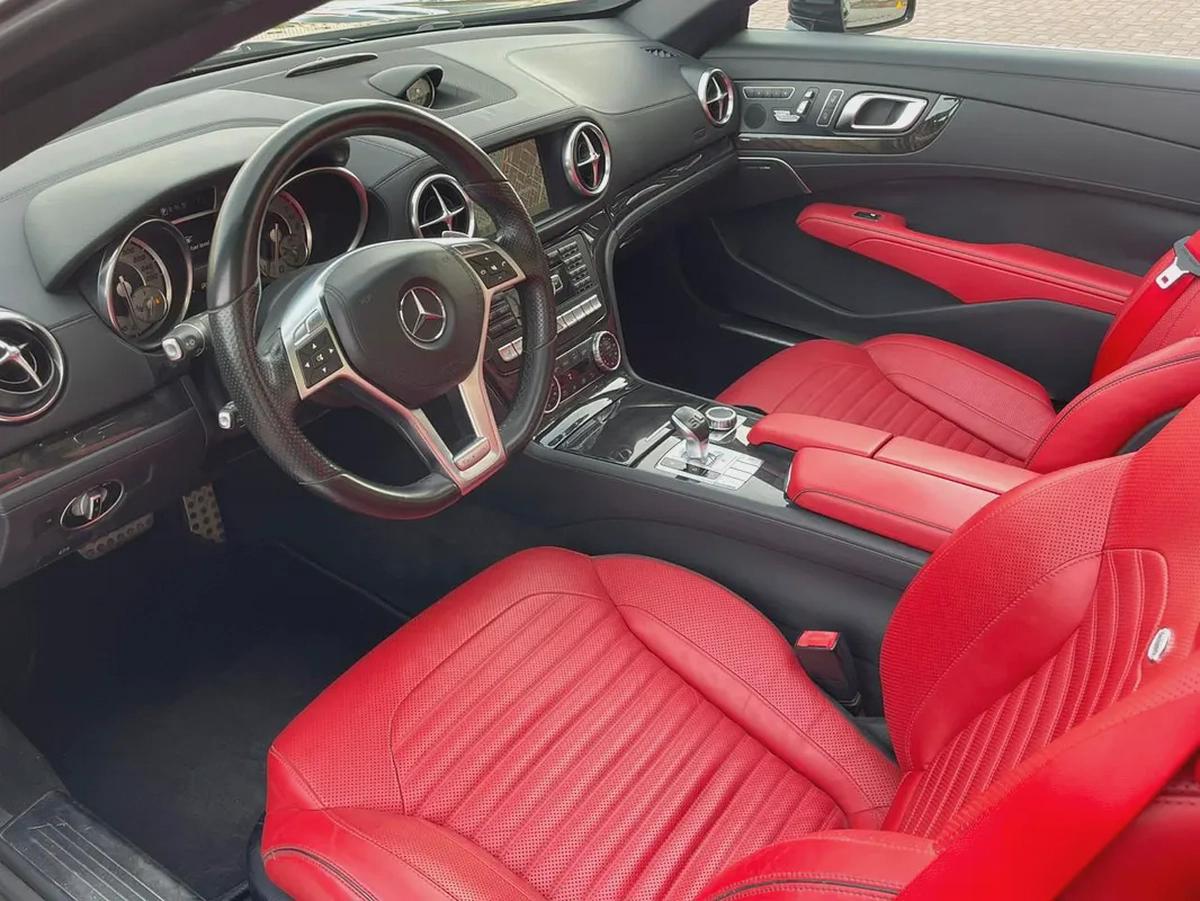 MERCEDES BENZ SL500-2016-( HARD TOP CONVERTIBLE )-135000KM-GCC SPECS-EXCELLENT CONDITION-12-12