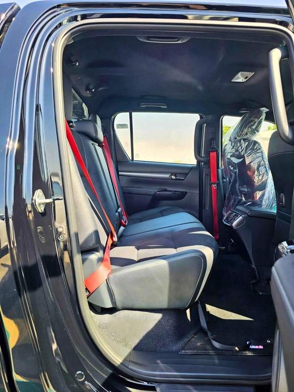 Toyota Hilux GR SPORT WITH BULBAR / 2.8L DIESEL V4 / RADAR / 360*CAMERA/DRIVER PWR SEATS WITH LATHER (CODE#HGRD)