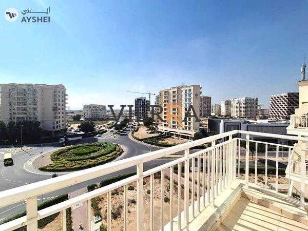 Mazaya 10A, Queue Point, Liwan, Dubai