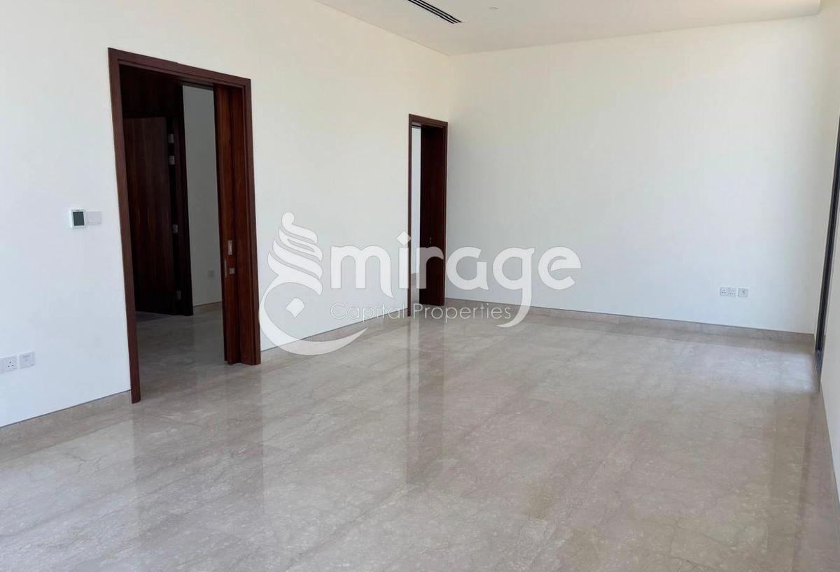 Modern Architecture | Vacant 5BR Villa | Souk-3-3