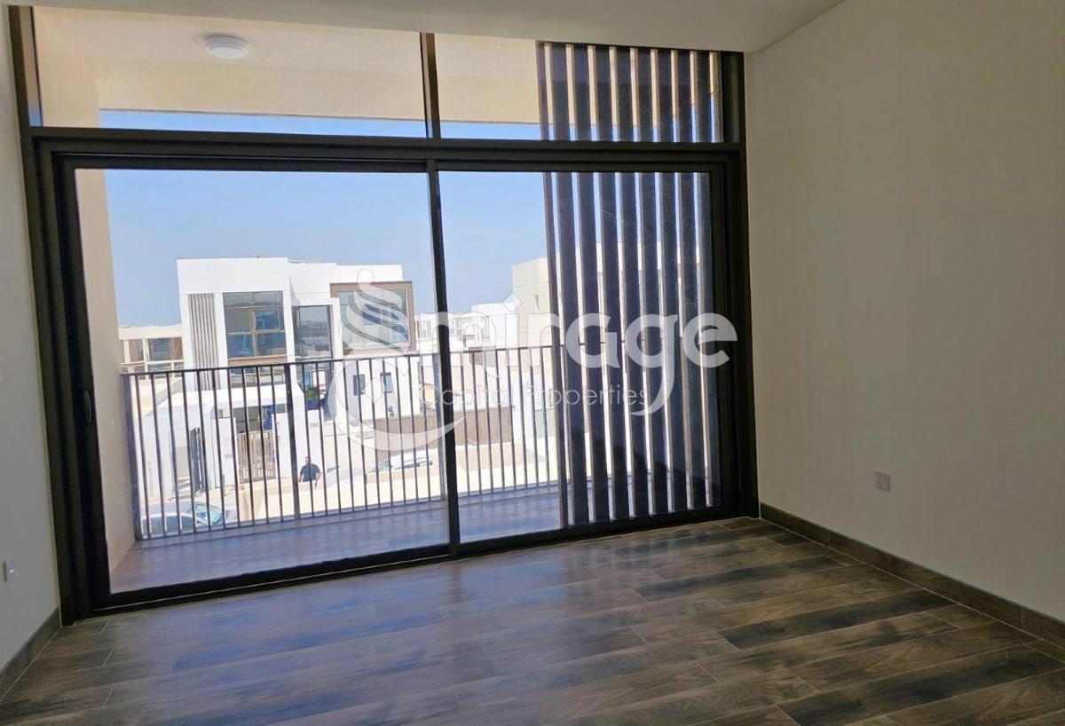Modern Architecture | Vacant 5BR Villa | Souk-12-12