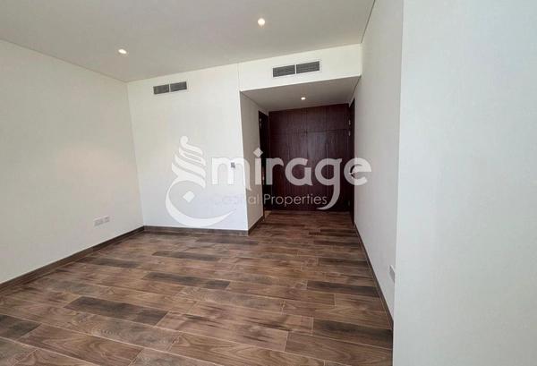 Modern Architecture | Vacant 5BR Villa | Souk