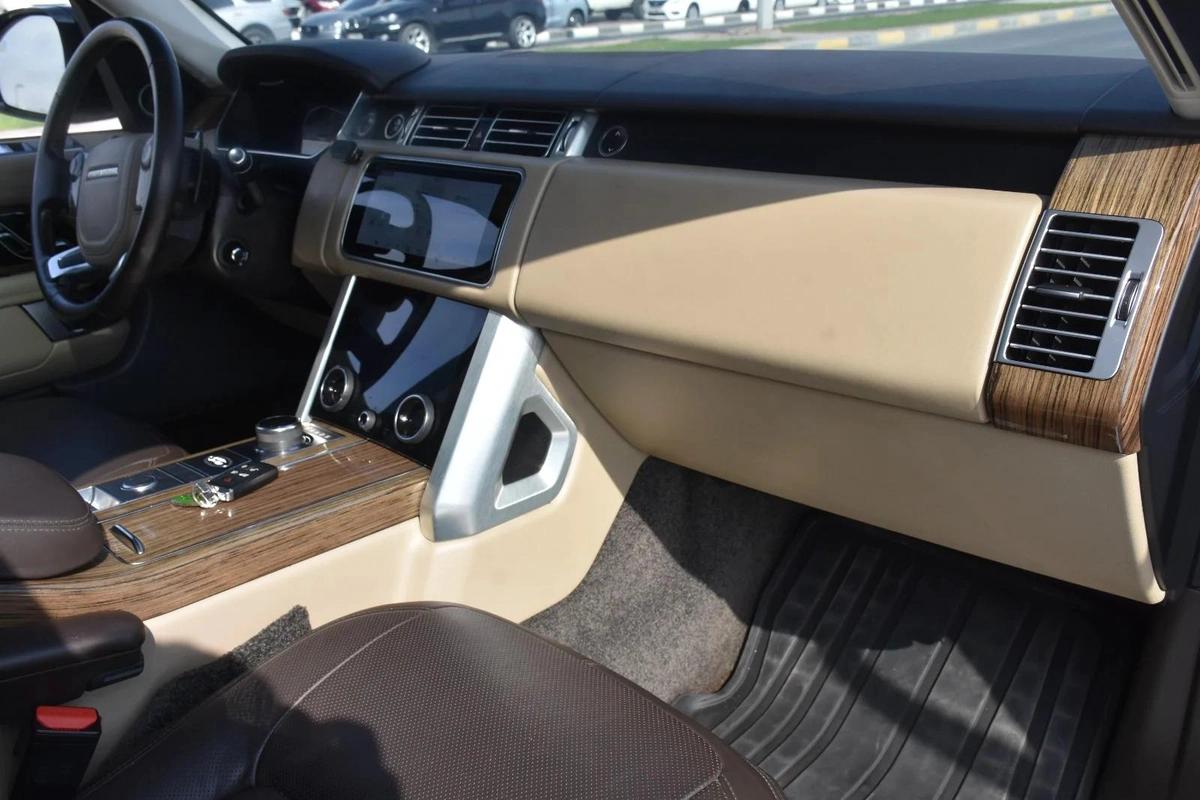 RANGE ROVER SE 2019 | WHITE-12-12