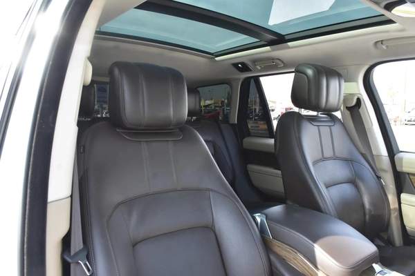 RANGE ROVER SE 2019 | WHITE