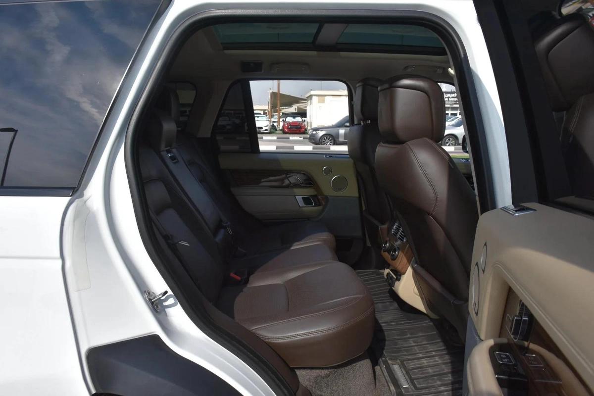 RANGE ROVER SE 2019 | WHITE-6-6