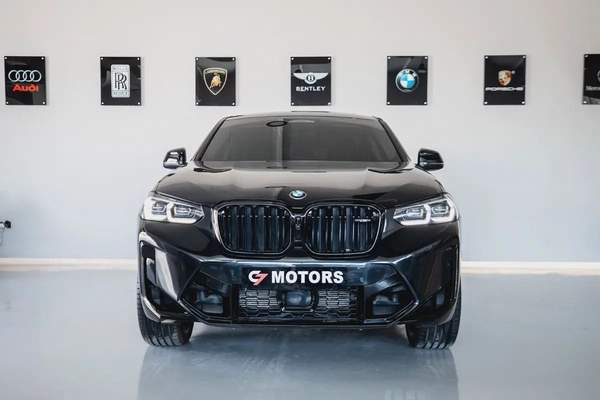 BMW X4 xdrive20i 2023 / 1000km Only!! / 2600 AED monthly / One year warranty