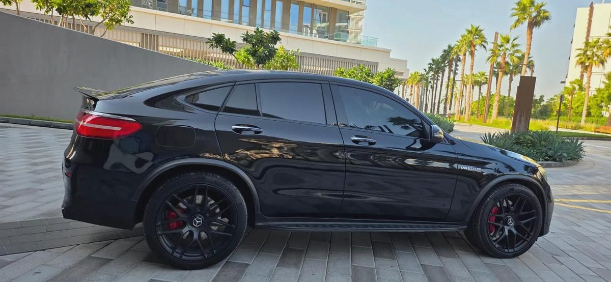 2019-Mercedes Benz GLC 63S AMG-Full option-Excellent Condition-3-3