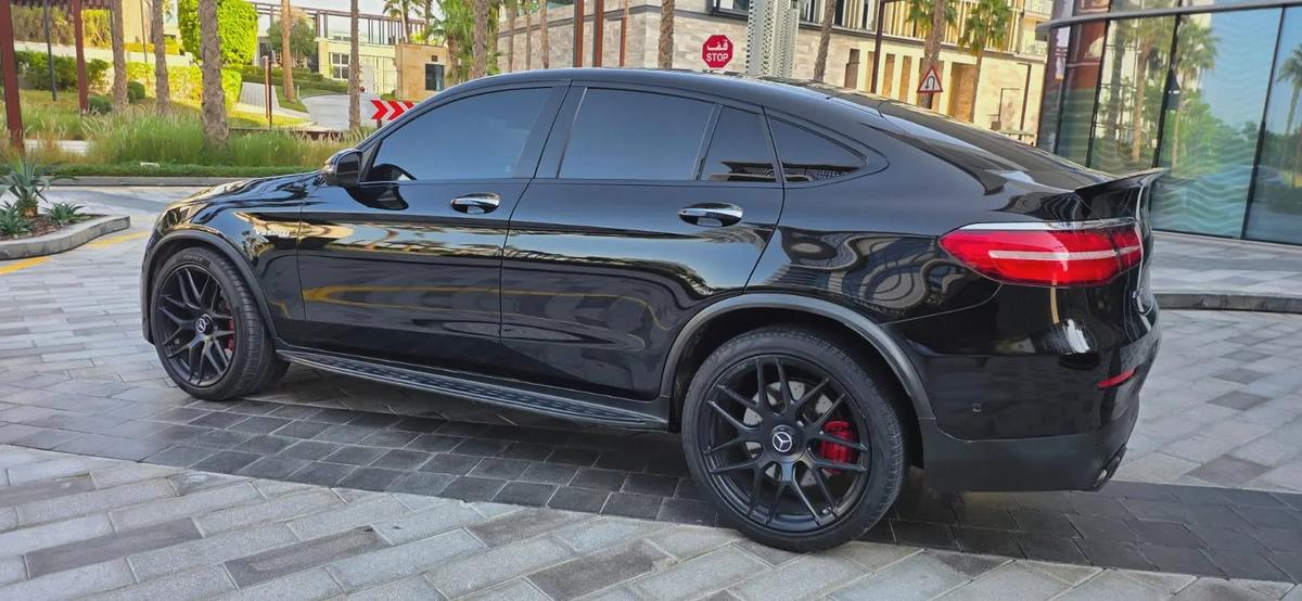 2019-Mercedes Benz GLC 63S AMG-Full option-Excellent Condition-7-7