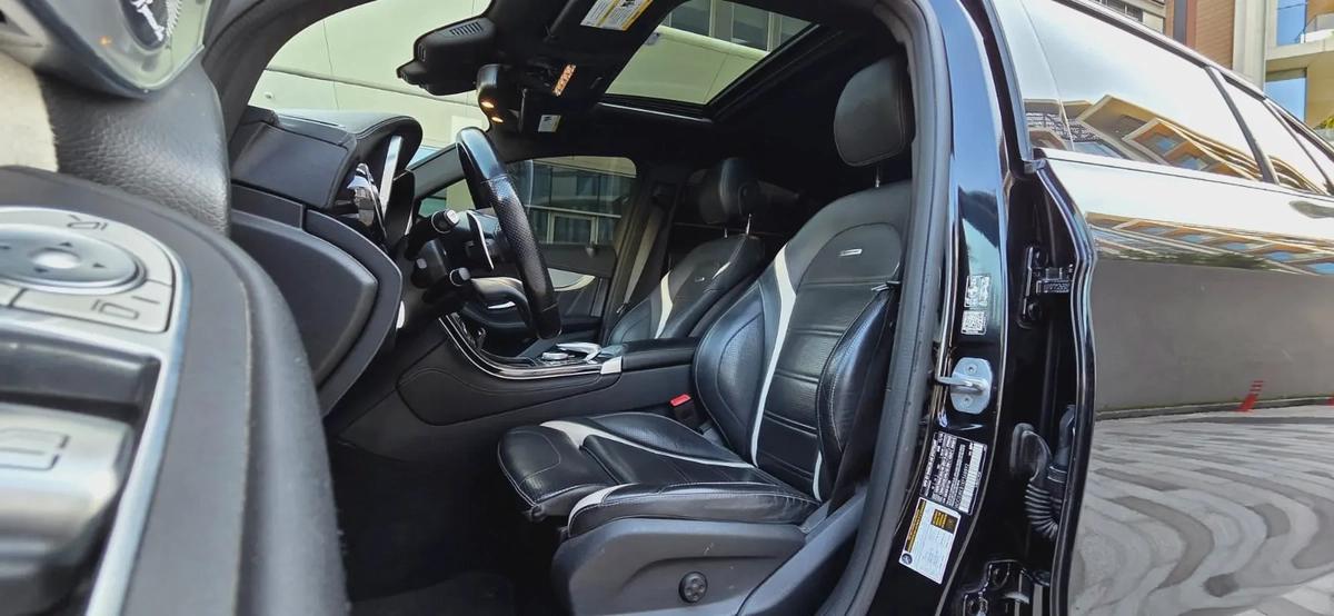 2019-Mercedes Benz GLC 63S AMG-Full option-Excellent Condition-10-10