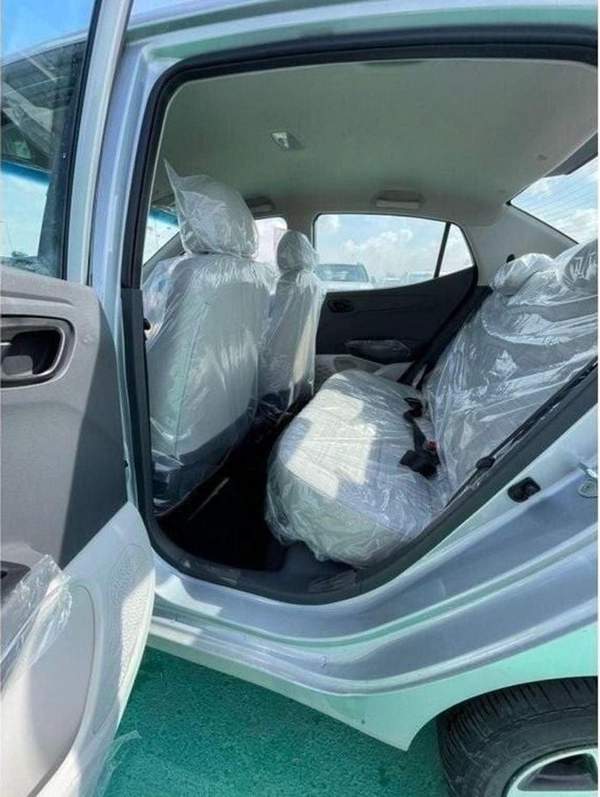 Hyundai Grand i10 Hyundai Grand i10 SEDAN /hatch back 1.2P AT MY2023